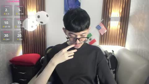 Snapshot of king_luxury1 chatting on July 17, 2026, 12:23 pm King online show from July 17, 2026, 12:23 pm