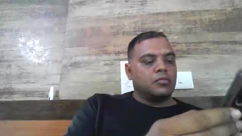 kingalpines1 online show from February 4, 2026, 3:12 am