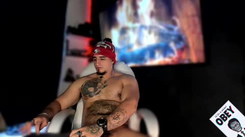 King Bear online show from February 8, 2025, 6:43 am