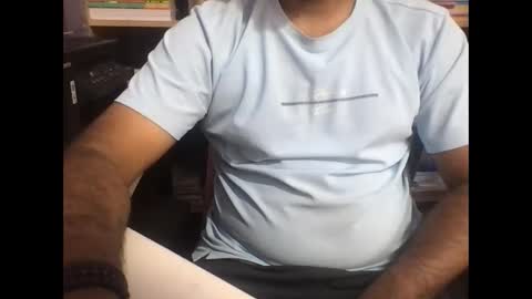 kingcobra_08 online show from May 12, 2026, 3:03 am