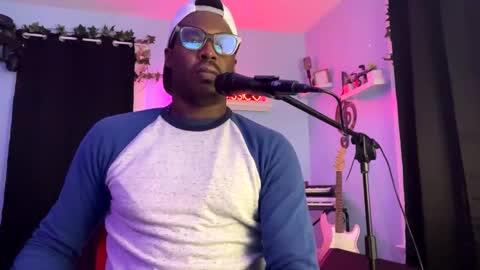 Snapshot of kingcorbra chatting on December 2, 2024, 1:14 am KC online show from December 2, 2024, 1:14 am