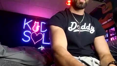 kingdaddysayless online show from October 22, 2025, 9:58 pm