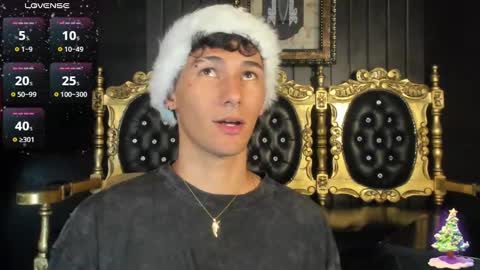 Snapshot of kingparker1 chatting on December 27, 2024, 8:02 am  A L E X  online show from December 27, 2024, 8:02 am