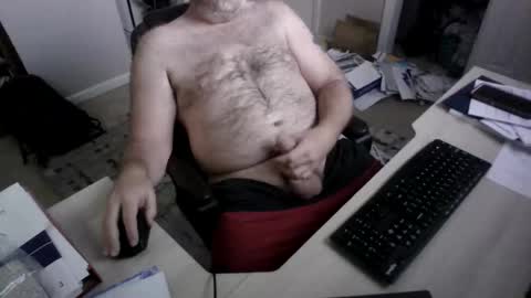kingrioghan online show from May 6, 2026, 11:37 am