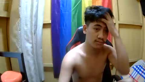 Snapshot of kingsucker2069 chatting on February 10, 2025, 8:42 am Ruru online show from February 10, 2025, 8:42 am