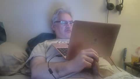 kingtongue10 online show from March 14, 2026, 12:54 pm