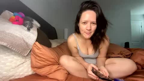 Snapshot of kinkbitch25 chatting on March 3, 2025, 3:42 pm Kinkbitch online show from March 3, 2025, 3:42 pm