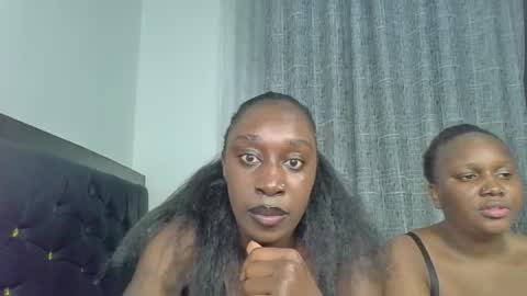 kinky_leila online show from July 18, 2026, 10:46 pm