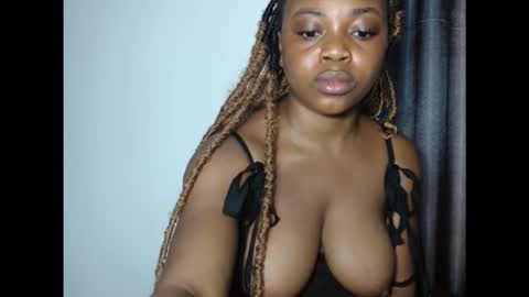 Snapshot of kinky_lollipop chatting on October 29, 2025, 2:41 pm kinky_lollipop online show from October 29, 2025, 2:41 pm