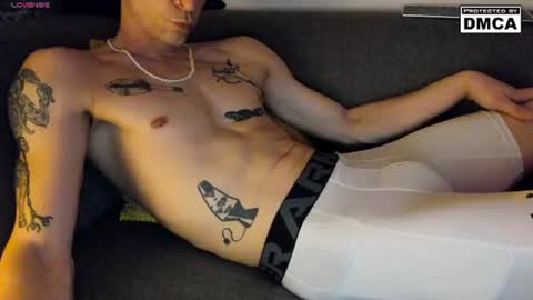 kinky_spidey online show from June 14, 2026, 2:24 am