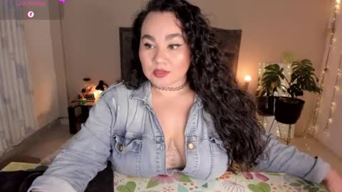 Jenny online show from June 17, 2026, 5:21 am