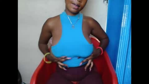 Snapshot of kinkyjuicexx chatting on September 12, 2025, 10:15 am kinkyjuicexx online show from September 12, 2025, 10:15 am