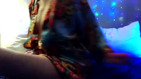 Kinkymilf412420 online show from May 13, 2026, 4:54 am