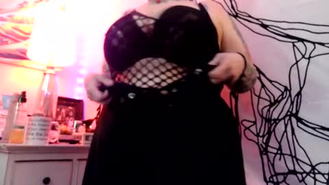 Snapshot of kinkypinkyplay2 chatting on January 27, 2025, 11:43 am Kinky Pinky online show from January 27, 2025, 11:43 am