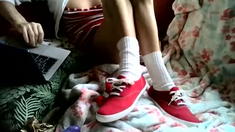 KinkySneakerGirl online show from February 6, 2025, 5:09 pm