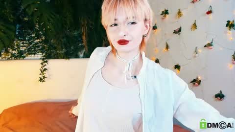 Snapshot of kira__cutie chatting on April 26, 2026, 9:34 pm Kira online show from April 26, 2026, 9:34 pm