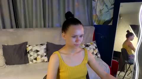 kira_bliss_ online show from July 25, 2026, 1:36 am