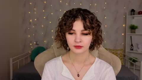 Snapshot of kira_fluffy chatting on June 13, 2026, 12:08 am Kira online show from June 13, 2026, 12:08 am