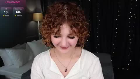 Snapshot of kira_fluffy chatting on June 25, 2026, 5:34 am Kira online show from June 25, 2026, 5:34 am