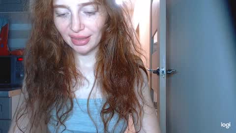 Snapshot of kira_foxy_ chatting on December 4, 2024, 5:11 pm Kira online show from December 4, 2024, 5:11 pm