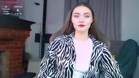 kira_jin online show from February 11, 2025, 8:48 am