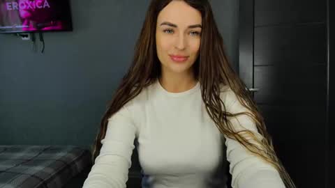 Snapshot of kira_love1 chatting on April 22, 2026, 8:17 am Kira love1 online show from April 22, 2026, 8:17 am