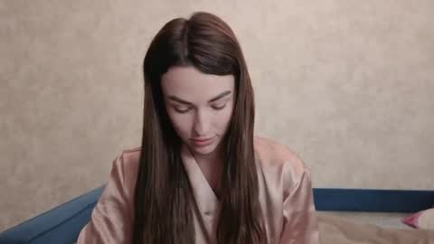 Snapshot of kira_love1 chatting on May 4, 2026, 8:10 am Kira love1 online show from May 4, 2026, 8:10 am