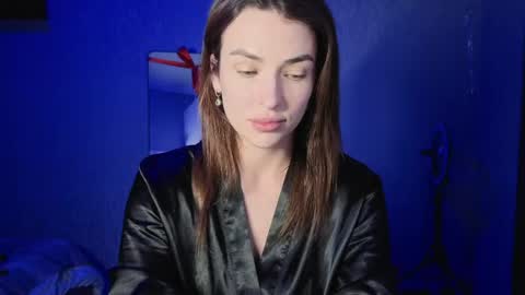 Snapshot of kira_love1 chatting on May 13, 2026, 6:05 pm Kira love1 online show from May 13, 2026, 6:05 pm