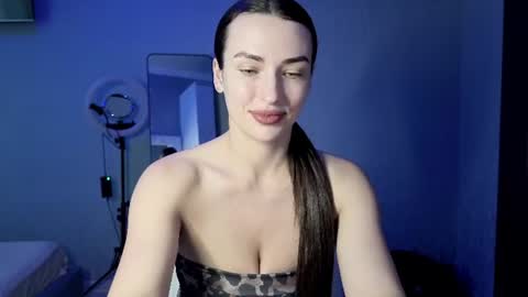 Snapshot of kira_love1 chatting on June 10, 2026, 7:51 am Kira love1 online show from June 10, 2026, 7:51 am