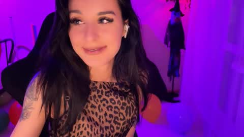 Snapshot of kira_sapphire chatting on October 16, 2025, 3:07 am Kira online show from October 16, 2025, 3:07 am