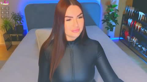 Snapshot of kira_sexxx chatting on May 24, 2026, 7:30 pm Kira online show from May 24, 2026, 7:30 pm