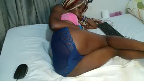 kirah_hot online show from October 5, 2025, 2:54 am