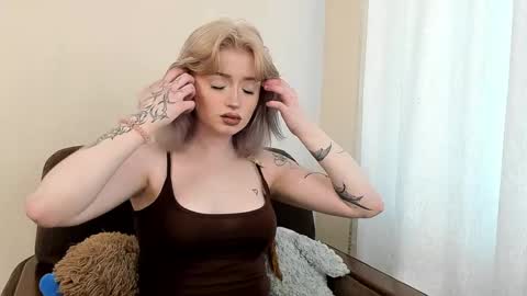 Snapshot of kirameowcam chatting on May 30, 2026, 6:43 am kirameowcam online show from May 30, 2026, 6:43 am