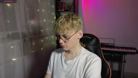 Kirill and Andrey online show from March 8, 2025, 5:01 pm