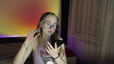 kisa____ online show from March 7, 2026, 8:50 pm