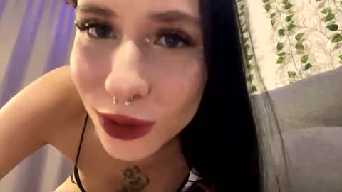 Snapshot of kisa_lisa_ chatting on November 1, 2025, 5:37 pm Kisa Lisa  online show from November 1, 2025, 5:37 pm