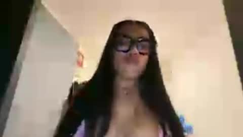 kissa_nam online show from August 7, 2026, 5:20 am