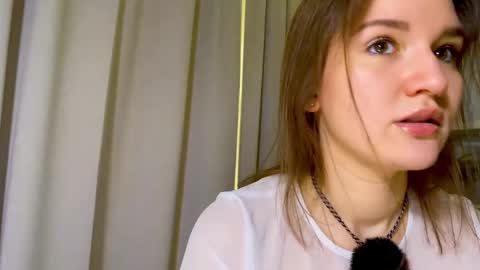 call me Luna online show from May 7, 2026, 9:36 am