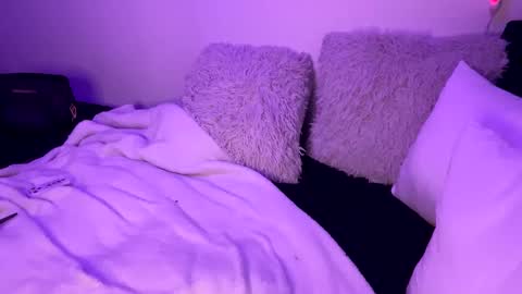 Snapshot of kissahsins chatting on January 21, 2025, 4:32 am Kissah Kreampuff online show from January 21, 2025, 4:32 am