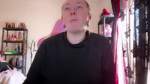 kissica online show from February 6, 2026, 10:51 am