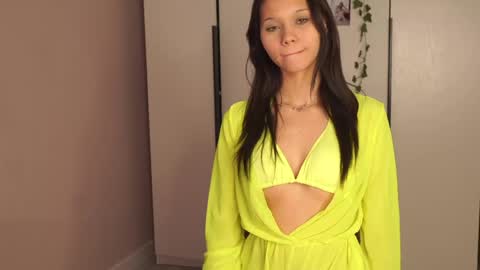 Snezhana online show from April 20, 2026, 1:58 pm