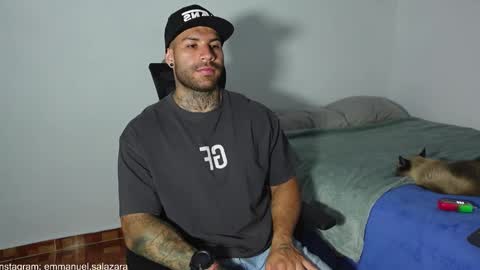 Snapshot of kite__ chatting on December 21, 2024, 10:40 pm kite__ online show from December 21, 2024, 10:40 pm