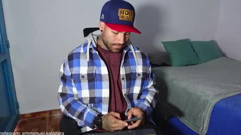 Snapshot of kite__ chatting on January 23, 2025, 11:37 am kite__ online show from January 23, 2025, 11:37 am