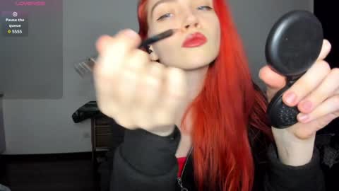 Kitsune online show from December 19, 2024, 8:44 pm