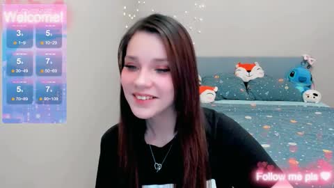Snapshot of kitten_alisa chatting on December 15, 2025, 6:23 pm Alissa online show from December 15, 2025, 6:23 pm
