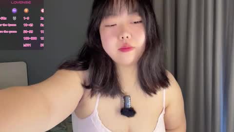 Snapshot of kittenfishing chatting on October 4, 2025, 6:55 am kit online show from October 4, 2025, 6:55 am