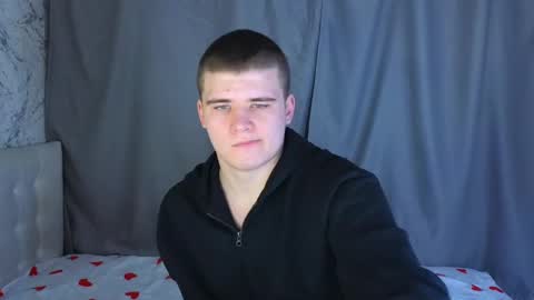 Snapshot of kittenmur chatting on December 23, 2024, 10:42 am Vlad online show from December 23, 2024, 10:42 am