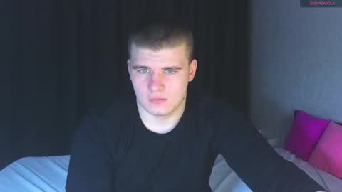 Snapshot of kittenmur chatting on February 27, 2025, 4:53 pm Vlad online show from February 27, 2025, 4:53 pm