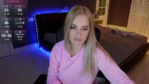 Snapshot of kittiliza chatting on October 31, 2025, 10:44 pm kittiliza online show from October 31, 2025, 10:44 pm