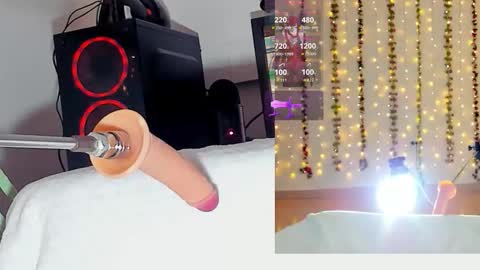 Kitty online show from November 15, 2025, 10:01 am